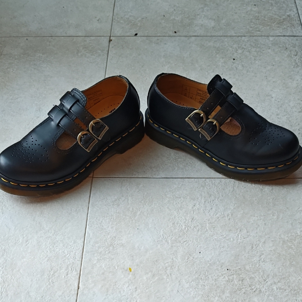Dr. Martens Black 8065 Size 7